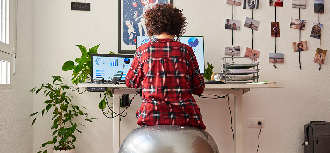 postura correcta frente al computador header